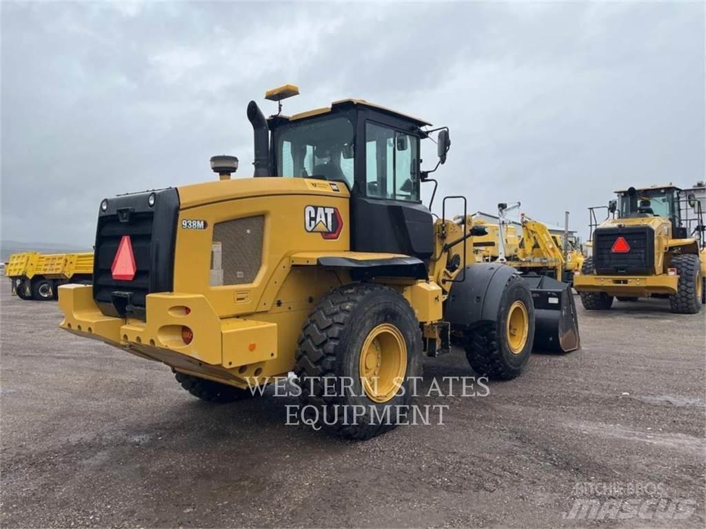 CAT 938M Фронтальні навантажувачі