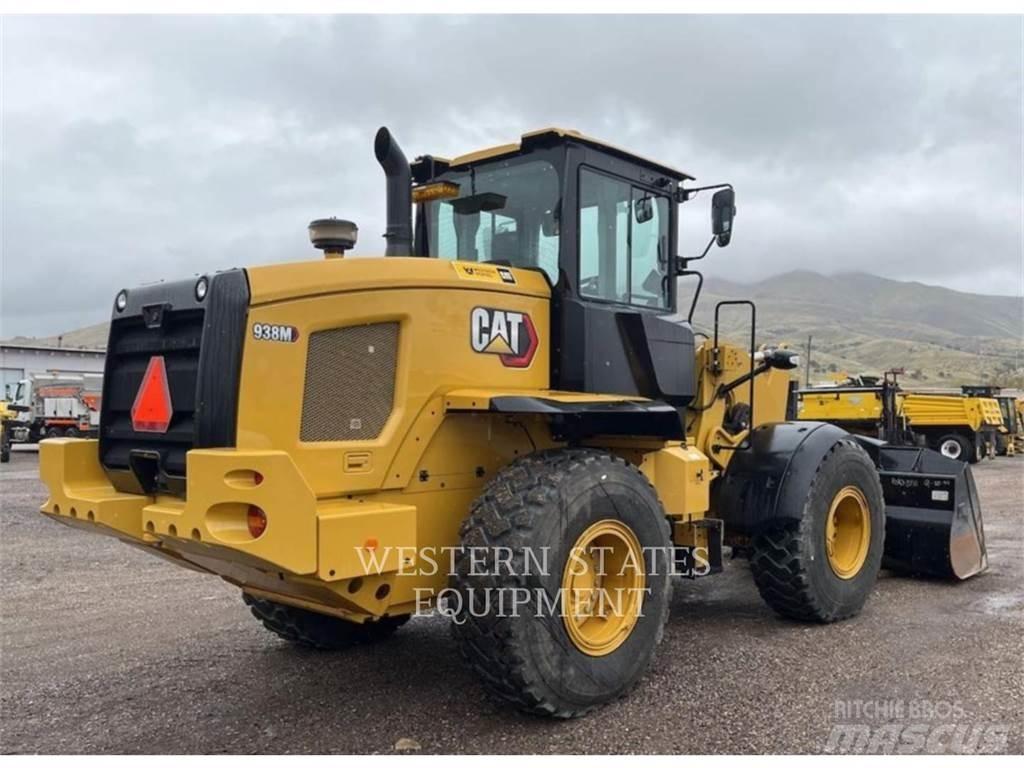 CAT 938M Фронтальні навантажувачі