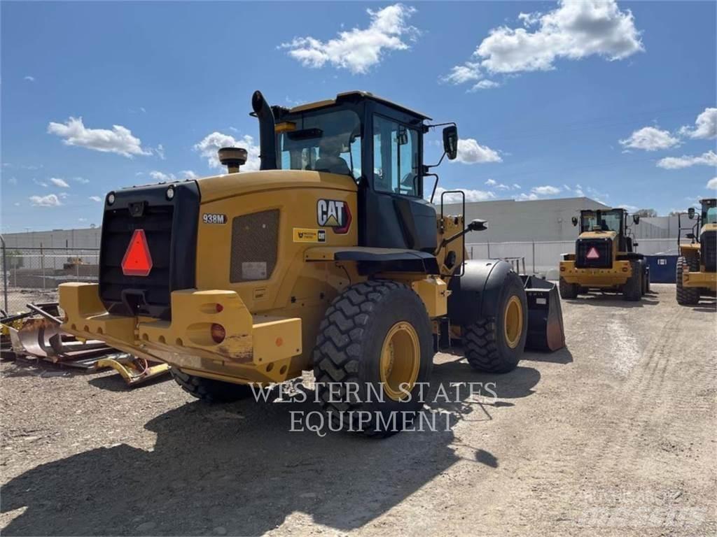 CAT 938M Фронтальні навантажувачі