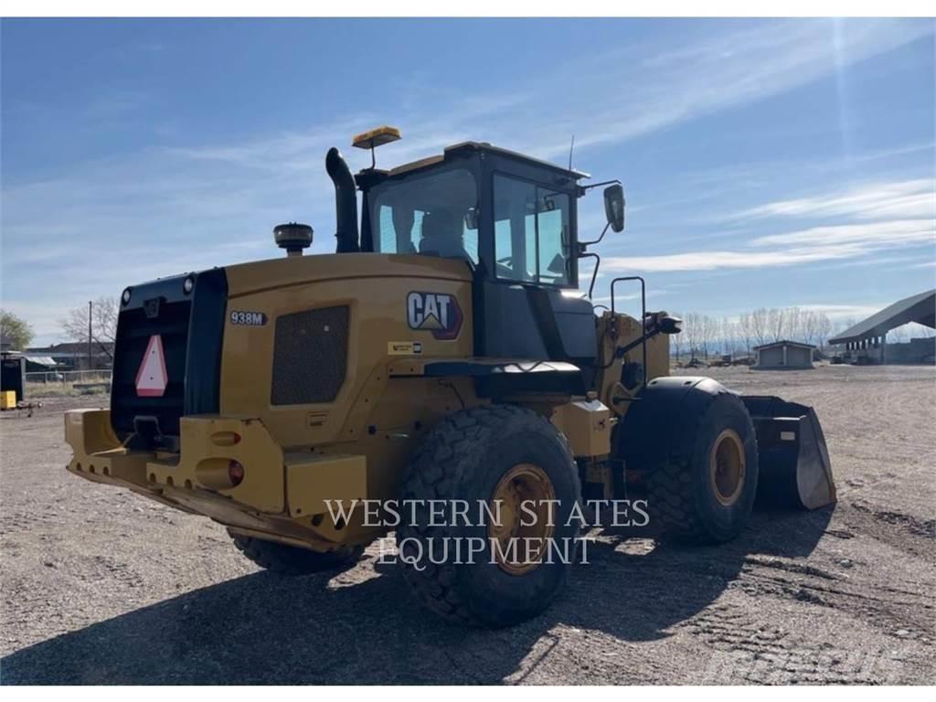CAT 938M Фронтальні навантажувачі