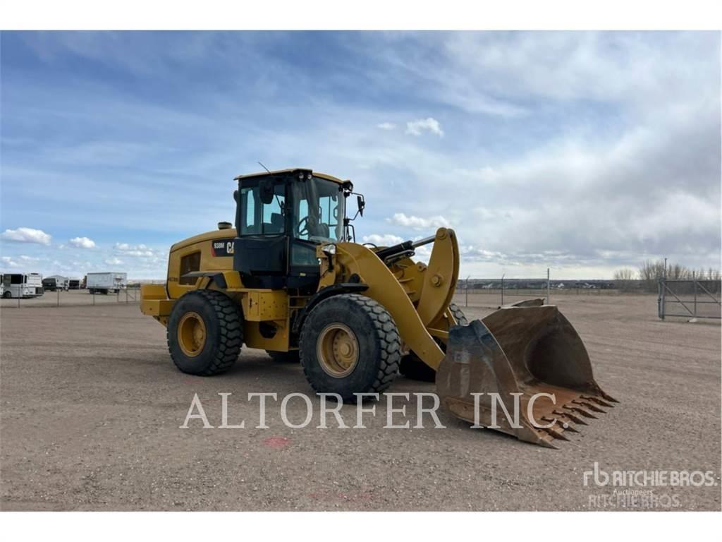 CAT 938M Фронтальні навантажувачі