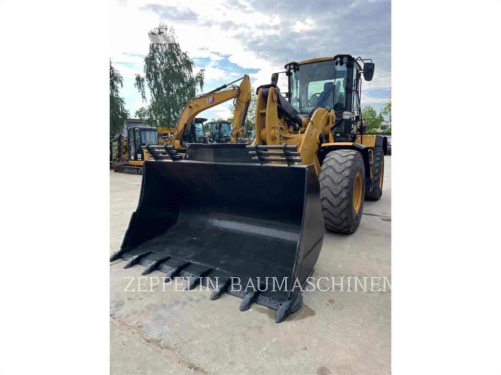 CAT 938M Фронтальні навантажувачі
