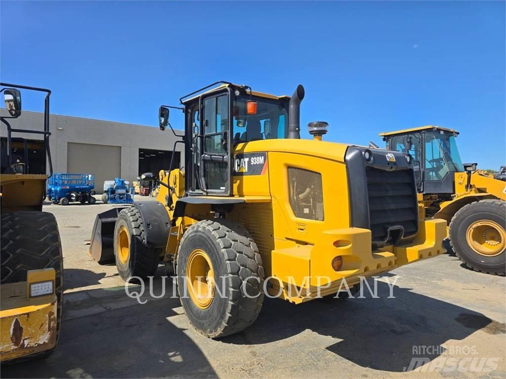 CAT 938M Фронтальні навантажувачі