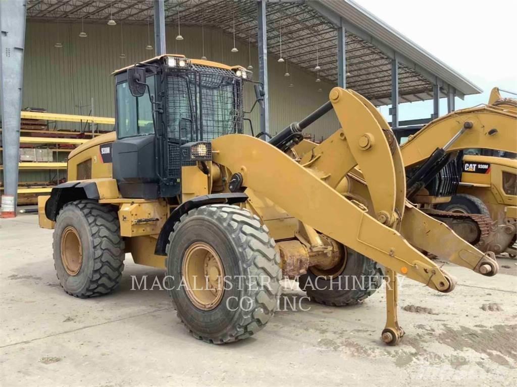CAT 938M Фронтальні навантажувачі