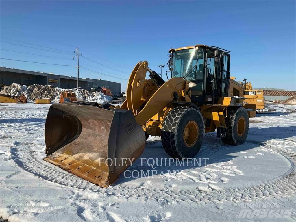 CAT 938M Фронтальні навантажувачі