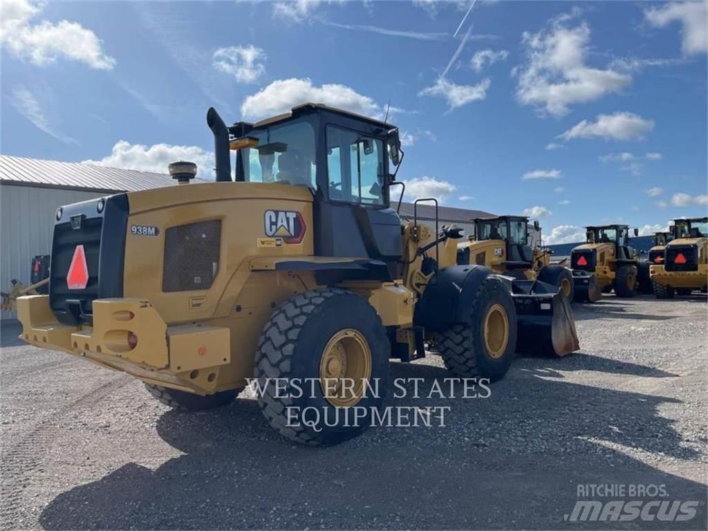 CAT 938M Фронтальні навантажувачі