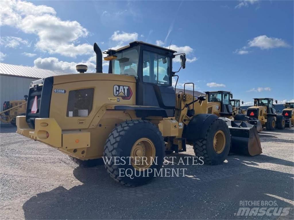CAT 938M Фронтальні навантажувачі
