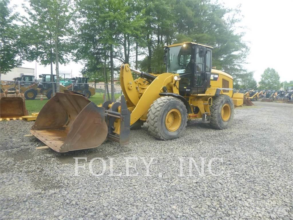 CAT 938M Фронтальні навантажувачі