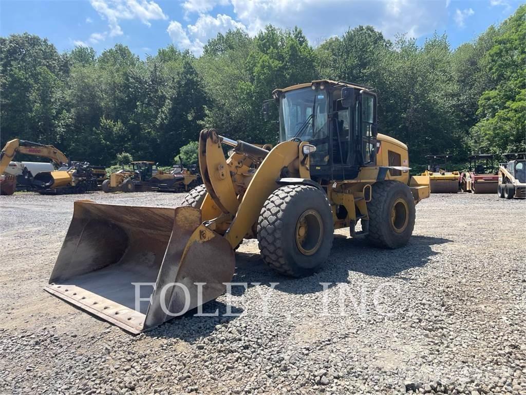 CAT 938M Фронтальні навантажувачі
