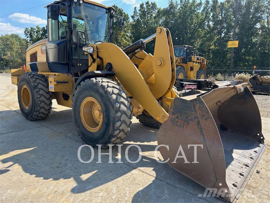 CAT 938M Фронтальні навантажувачі