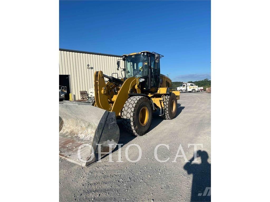 CAT 938M Фронтальні навантажувачі