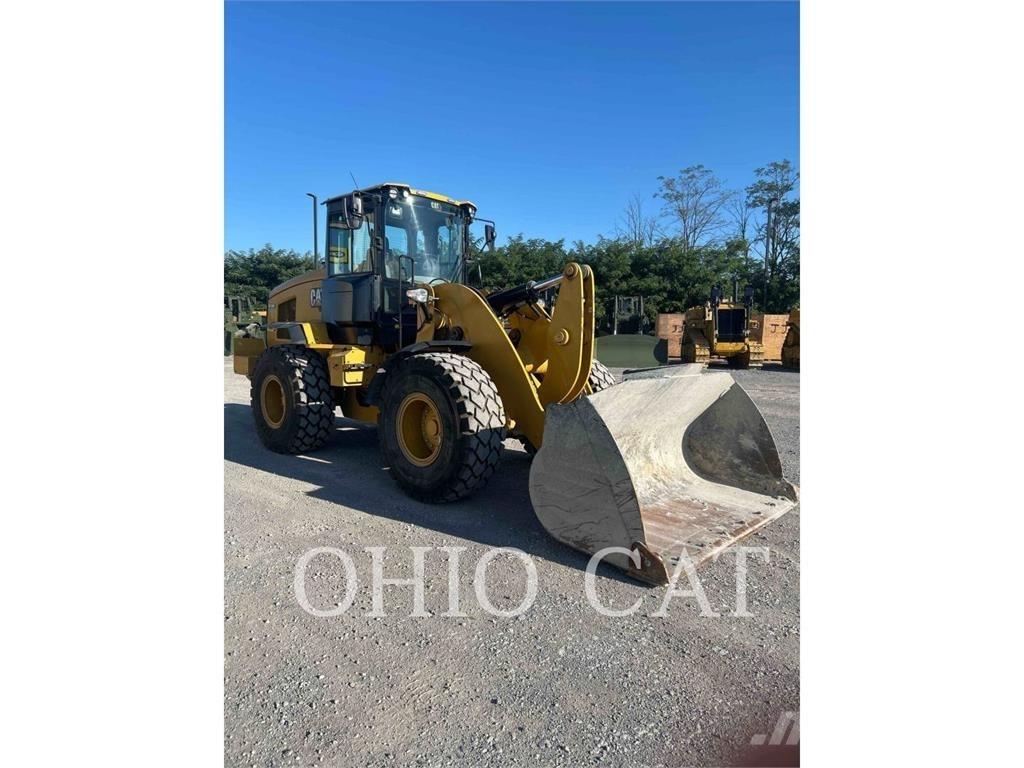 CAT 938M Фронтальні навантажувачі