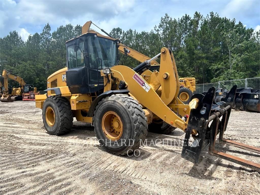 CAT 938M Фронтальні навантажувачі
