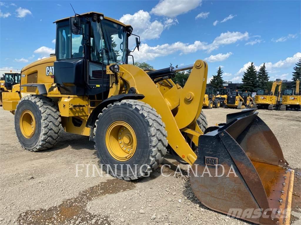 CAT 938M Фронтальні навантажувачі