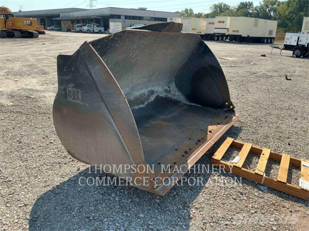 CAT 938M Фронтальні навантажувачі