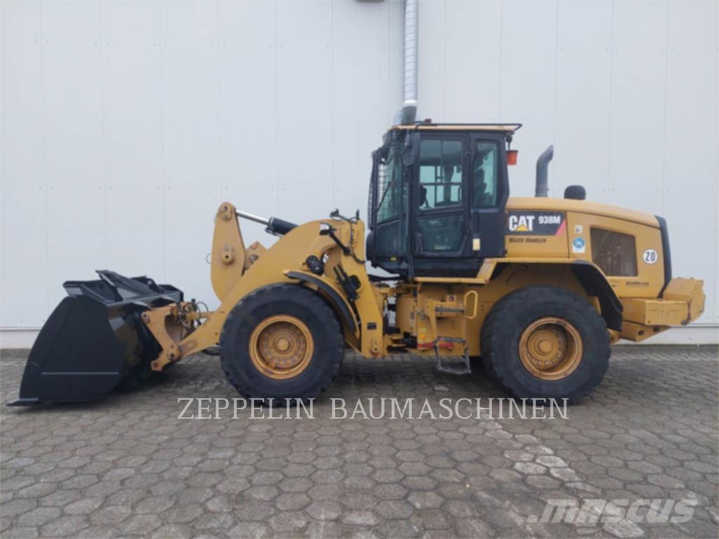 CAT 938M Фронтальні навантажувачі
