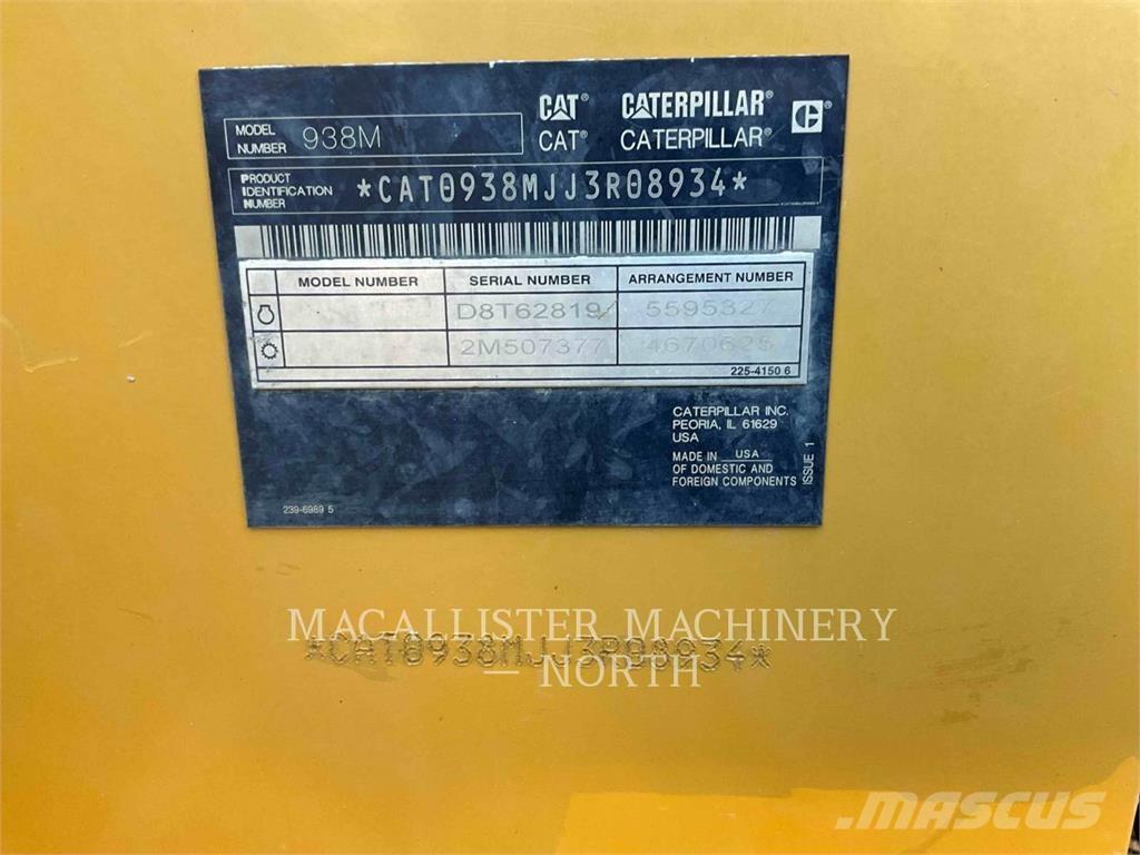 CAT 938M Фронтальні навантажувачі