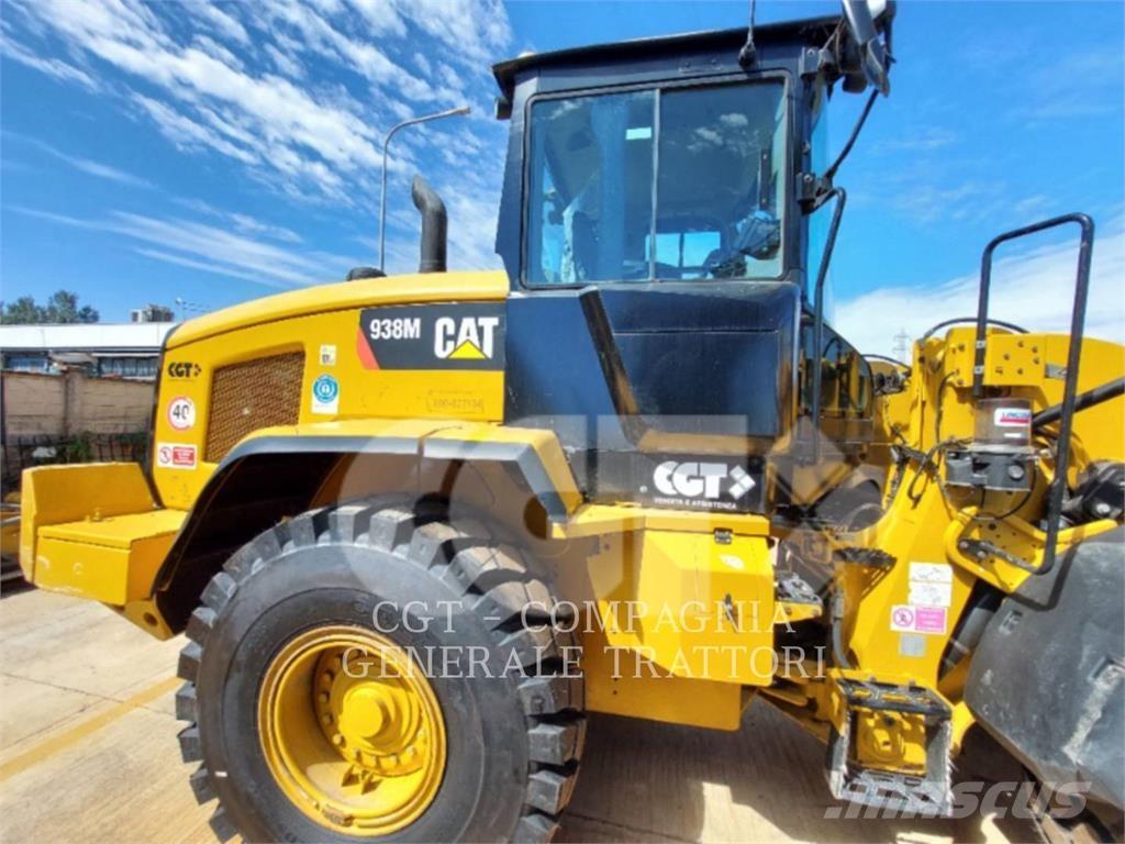 CAT 938M Фронтальні навантажувачі