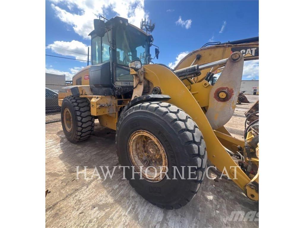 CAT 938M Фронтальні навантажувачі