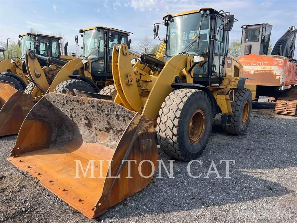 CAT 938M 2V Фронтальні навантажувачі