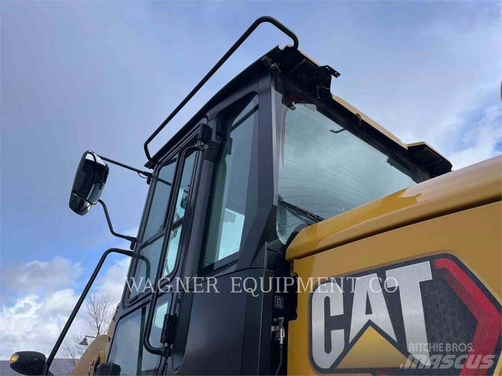 CAT 938M FC Фронтальні навантажувачі