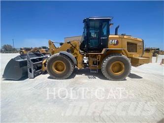 CAT 938M QC Фронтальні навантажувачі