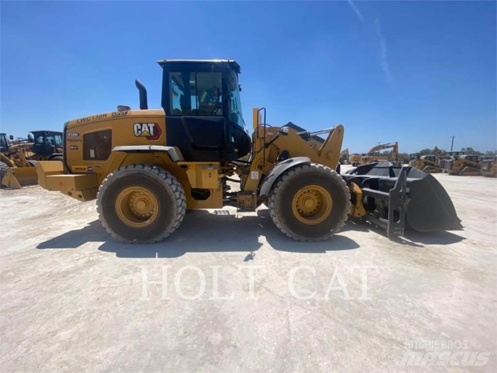 CAT 938M QC Фронтальні навантажувачі