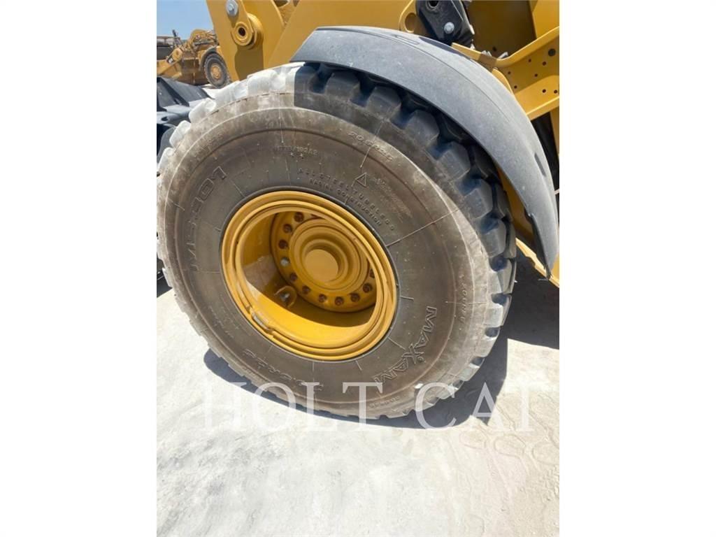 CAT 938M QC Фронтальні навантажувачі