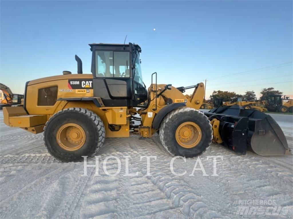 CAT 938M QC Фронтальні навантажувачі