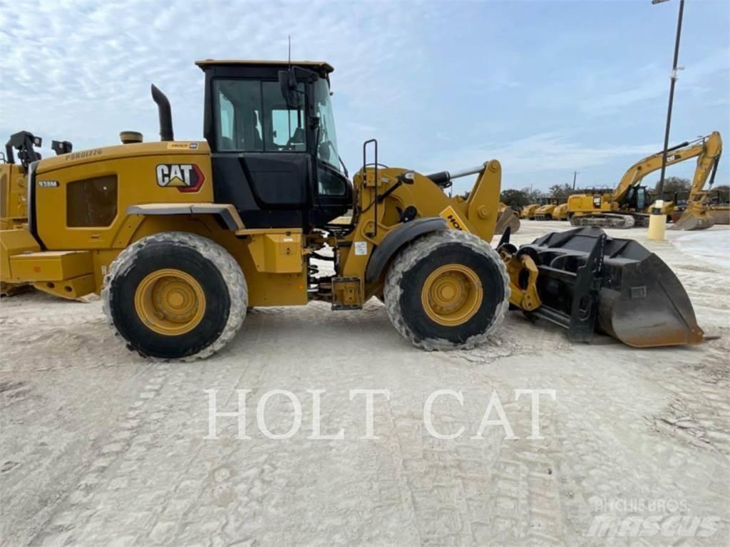 CAT 938M QC Фронтальні навантажувачі
