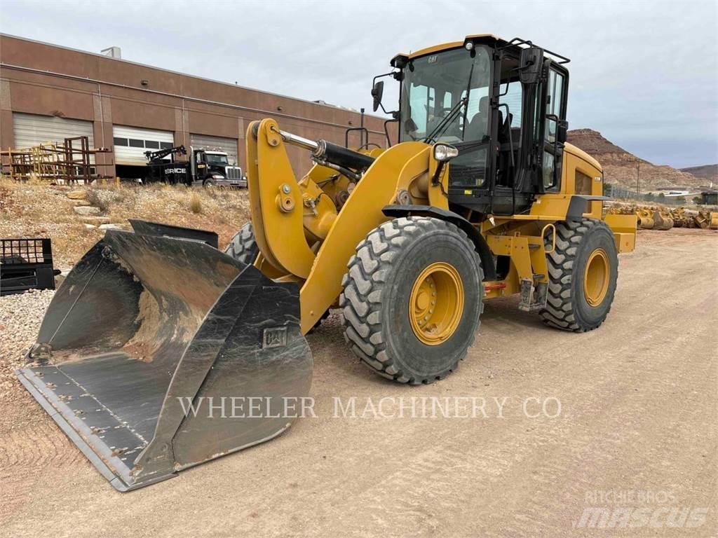 CAT 938M QC Фронтальні навантажувачі