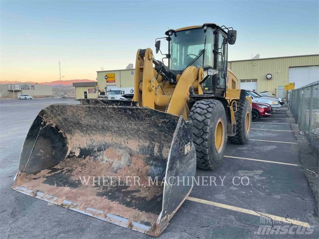 CAT 938M QC Фронтальні навантажувачі