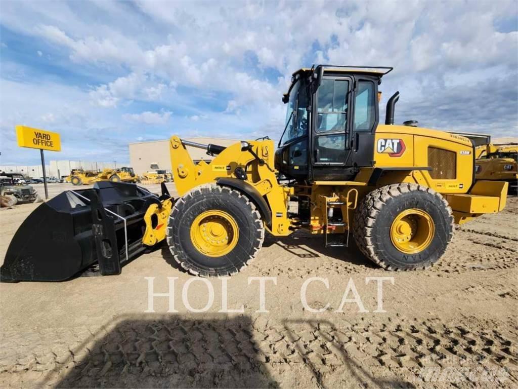 CAT 938M QC Фронтальні навантажувачі
