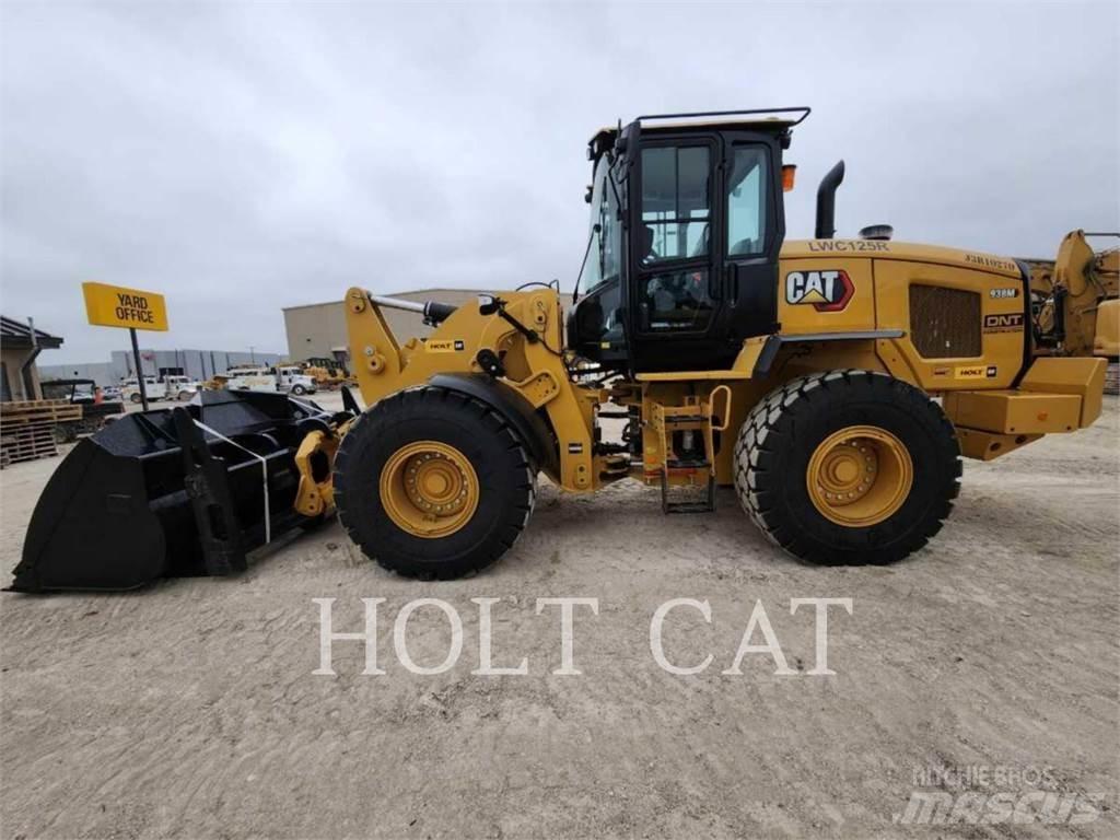 CAT 938M QC Фронтальні навантажувачі