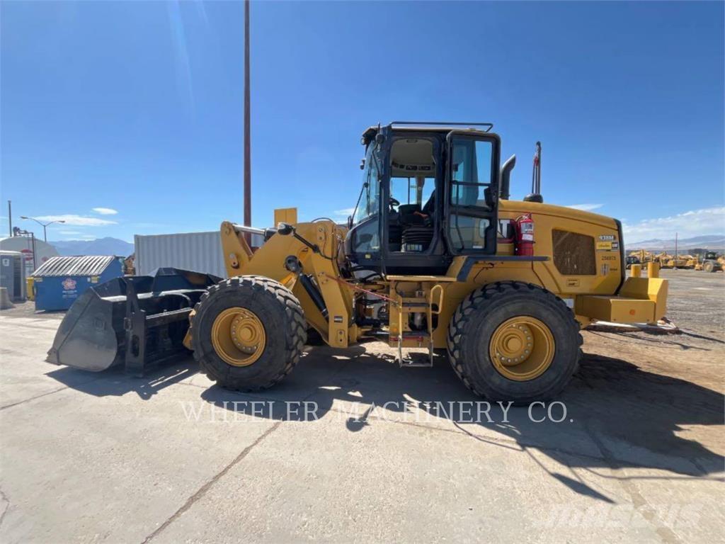 CAT 938M QC Фронтальні навантажувачі