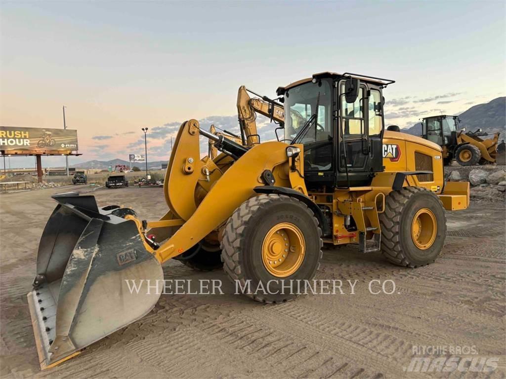 CAT 938M QC 3V Фронтальні навантажувачі