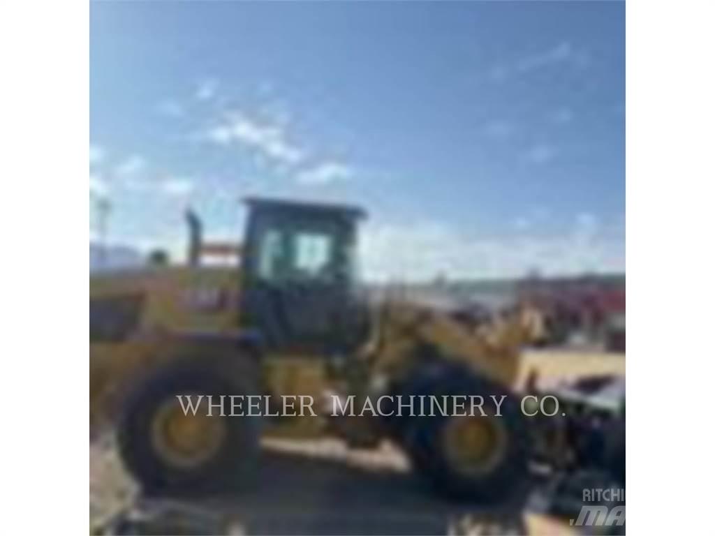 CAT 938M QC 3V Фронтальні навантажувачі