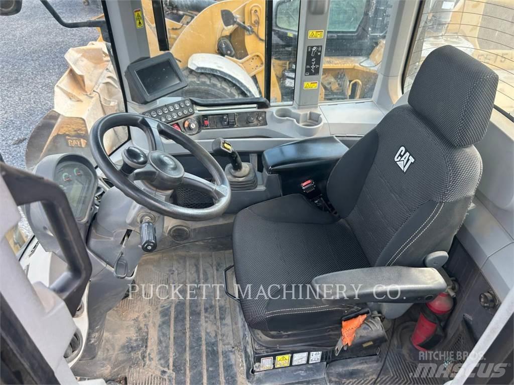 CAT 938M3V28QC Фронтальні навантажувачі