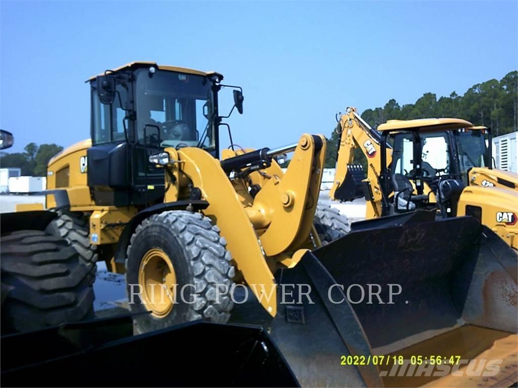 CAT 938MQC Фронтальні навантажувачі