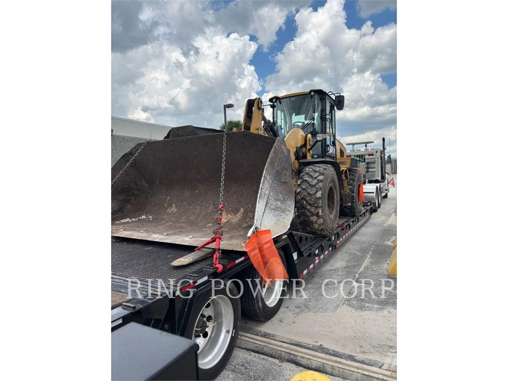 CAT 938MQC Фронтальні навантажувачі