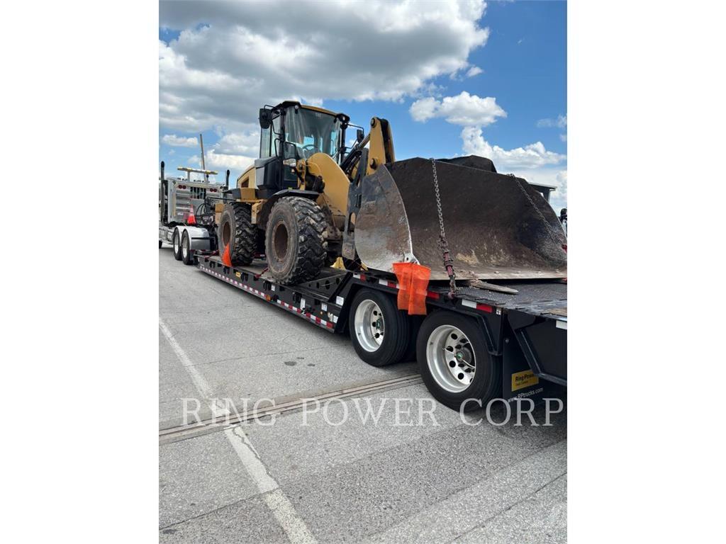 CAT 938MQC Фронтальні навантажувачі