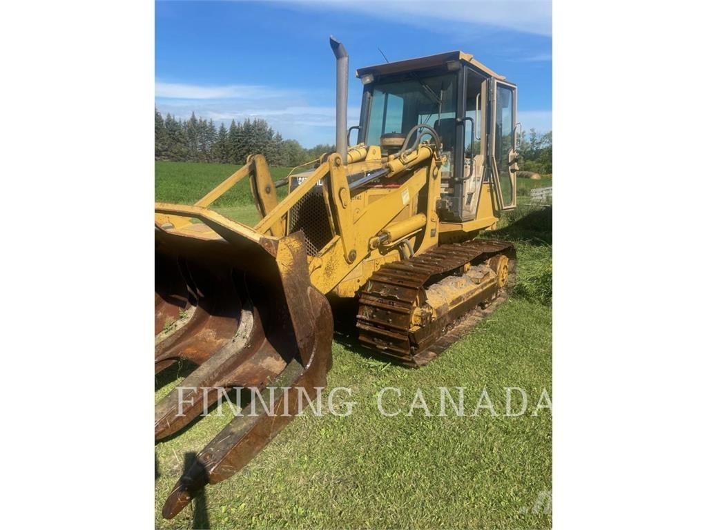CAT 939C Фронтальні навантажувачі