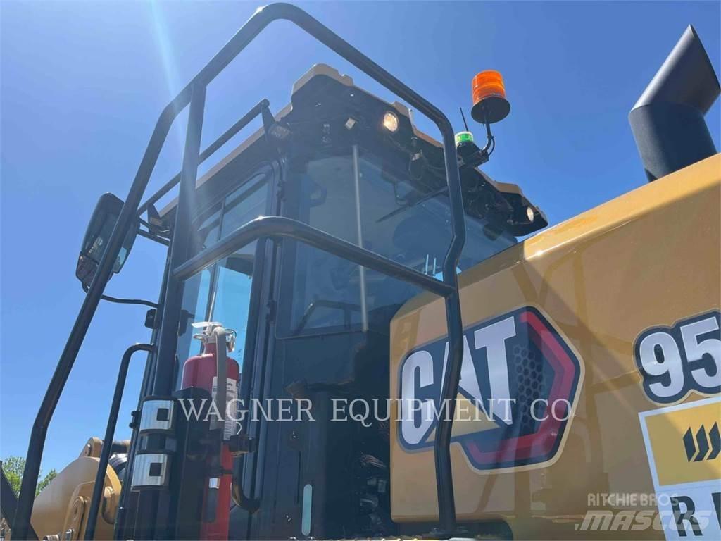 CAT 950 Фронтальні навантажувачі