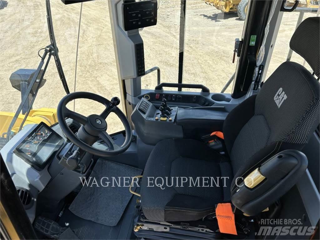 CAT 950 Фронтальні навантажувачі