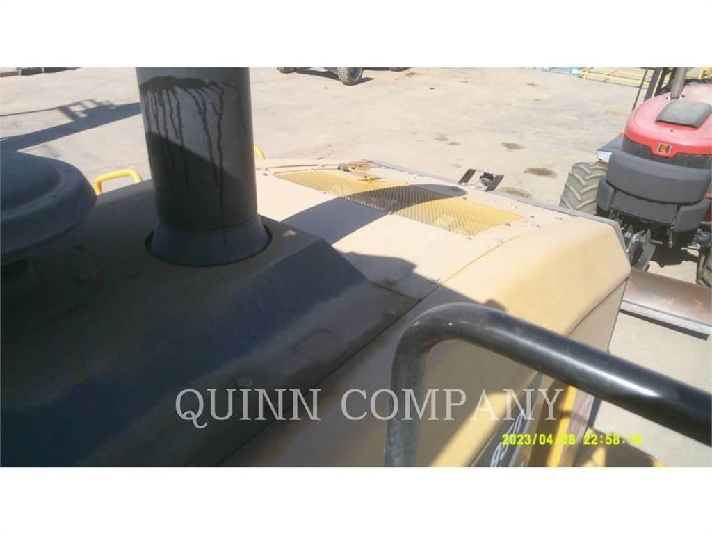 CAT 950 GC Фронтальні навантажувачі