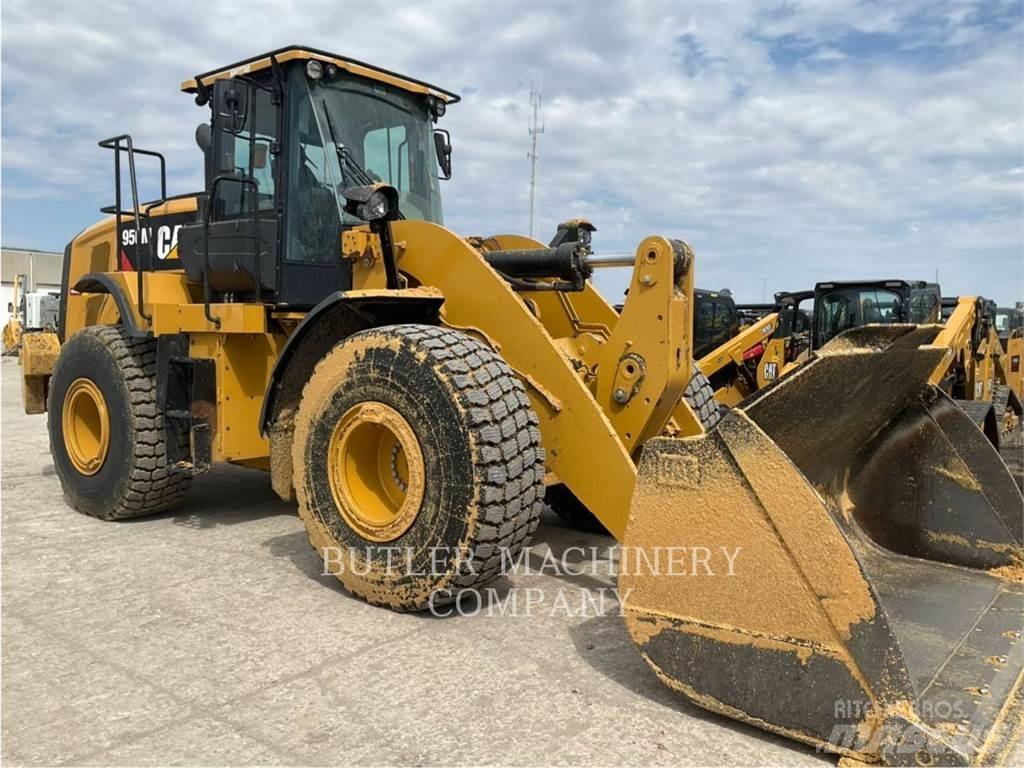 CAT 950 M Фронтальні навантажувачі