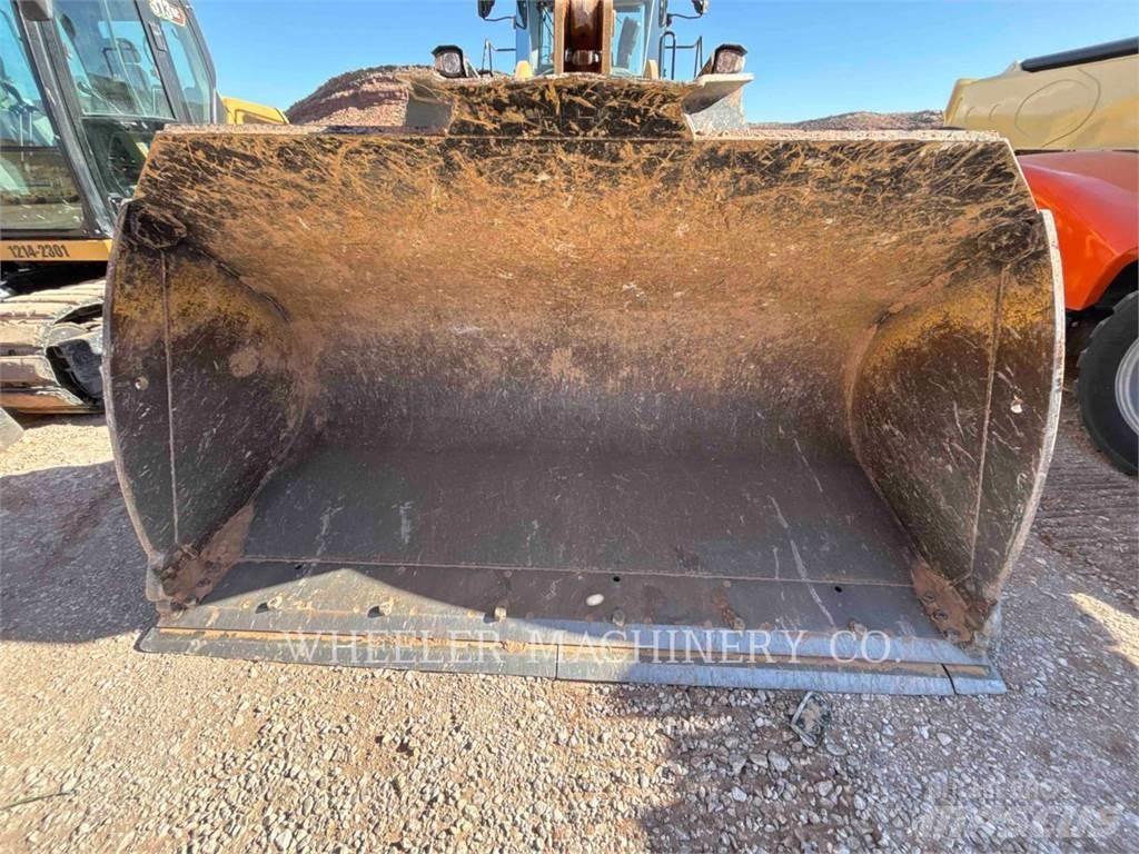 CAT 950 QC Фронтальні навантажувачі