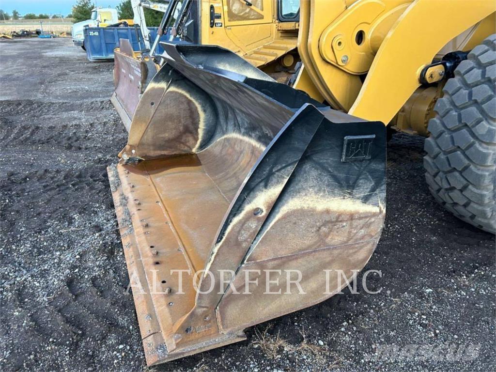 CAT 950GC Фронтальні навантажувачі