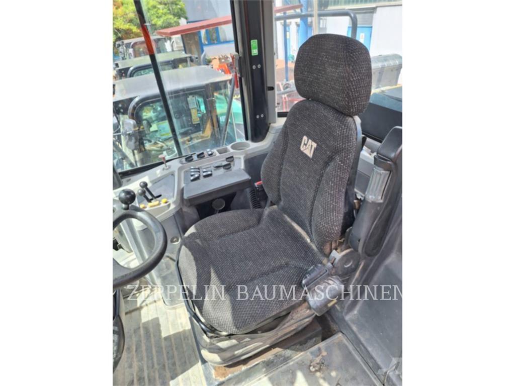 CAT 950GC Фронтальні навантажувачі