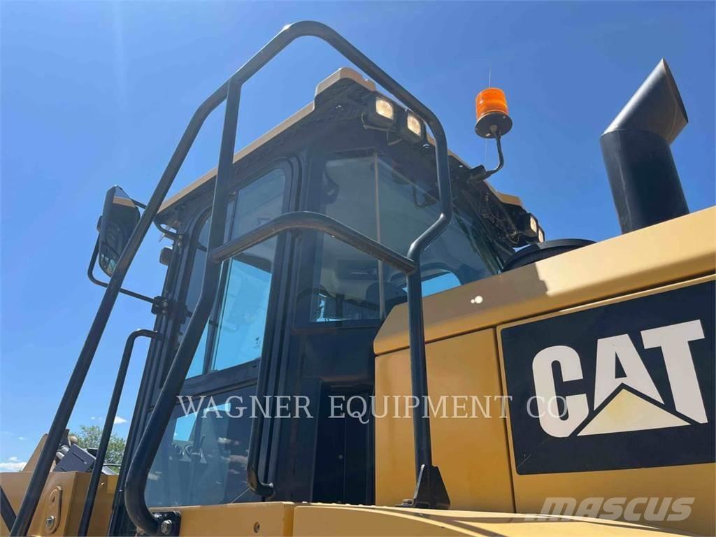 CAT 950GC Фронтальні навантажувачі